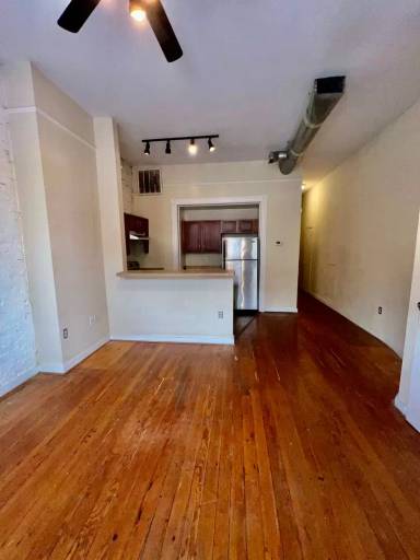 Main picture of 1114 W Cary St