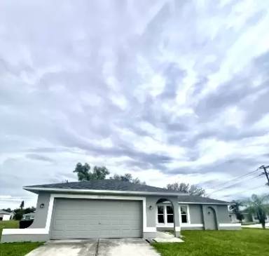 Main picture of 727 SE 8th Pl
