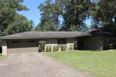Main picture of 116 Lindsey St