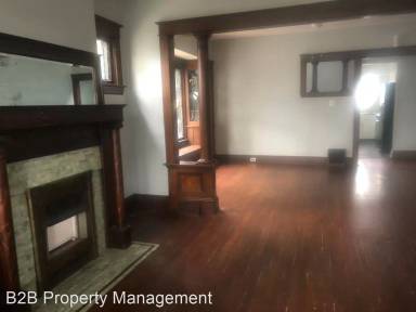 Main picture of 3139 West Blvd