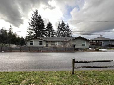 Main picture of 15205 3rd Ave NE