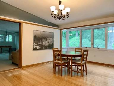 Main picture of 30 Peacock Farm Rd