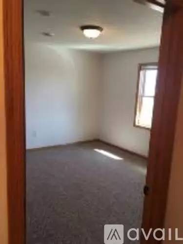 Main picture of 1221 Balsam Ave