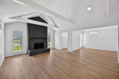 Main picture of 4018 Saint Christopher Ln