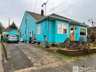 Main picture of 6524 N Haight Ave