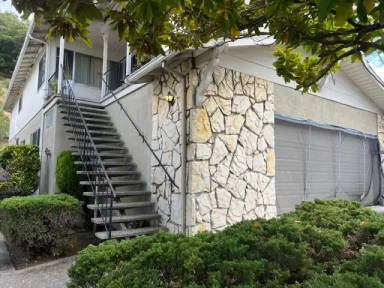 Main picture of 8093 Greenridge Dr