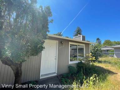 Main picture of 3203 SE 136th Ave