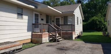 Main picture of 3115 E Shadybrook Ln