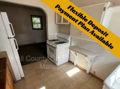 Main picture of 513 E Custer St