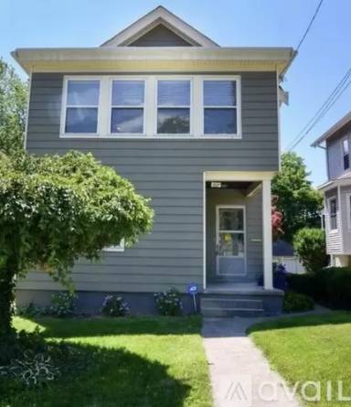 Main picture of 5039 Marion Ave