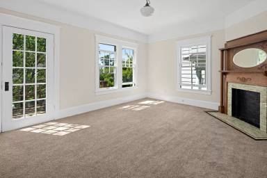 Main picture of 1828 14th Ave