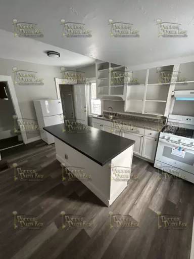 Main picture of 124 7th St