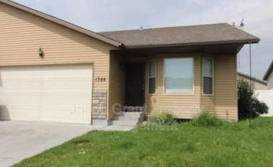Main picture of 1388 Falcon Dr