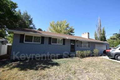 Main picture of 5726 S Highland Dr