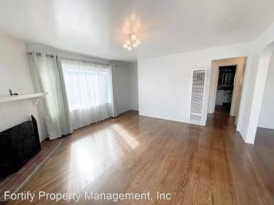 Main picture of 4112 Ocean Dr