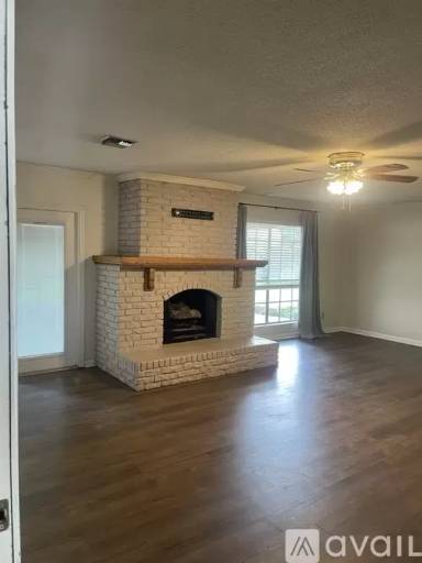 Main picture of 604 Kees Cir