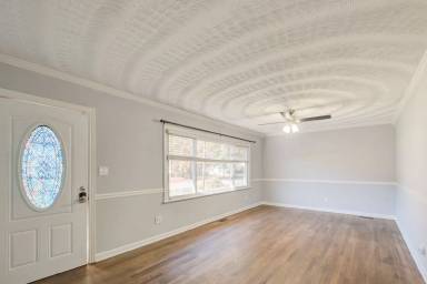 Main picture of 200 Cynthia Dr