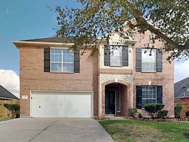 Main picture of 1919 Lazy Hollow Ln
