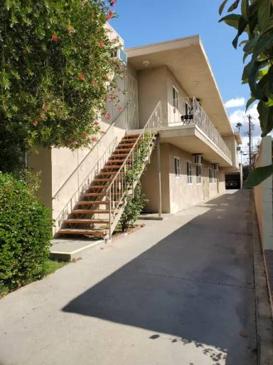 Main picture of 1128 Raymond Ave