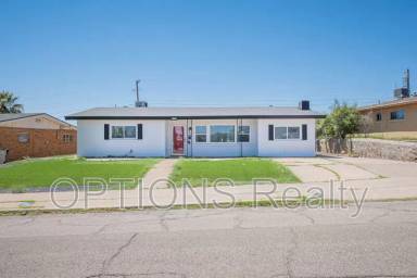 Main picture of 204 S Balboa Rd