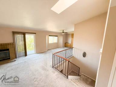 Main picture of 2050 Skyview Gln