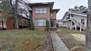 Main picture of 919 Lasalle St