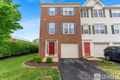 Main picture of 45426 Clarkes Crossing Sq