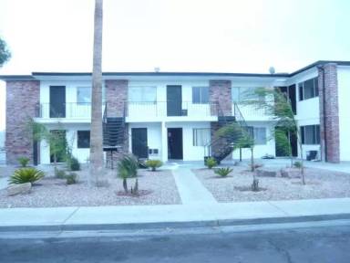 Main picture of 1061 E Desert Inn Rd