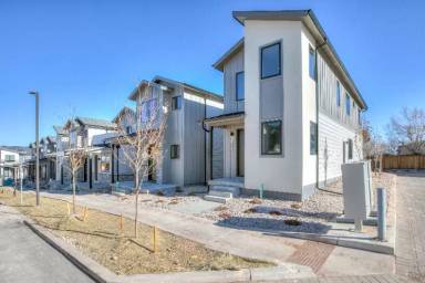 Main picture of 817 Cherokee Dr