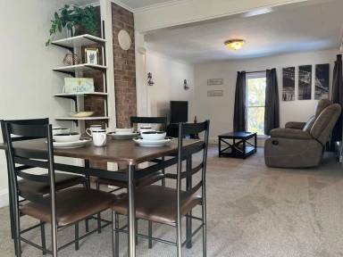 Main picture of 208 Hudson St