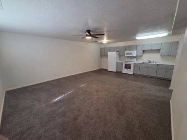Main picture of 165 N 300 E