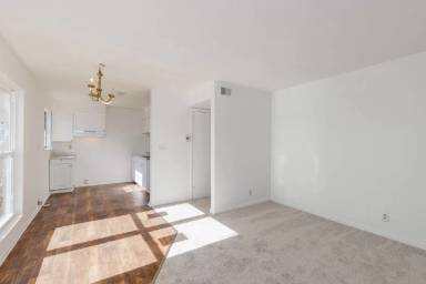 Main picture of 1120 Hall St