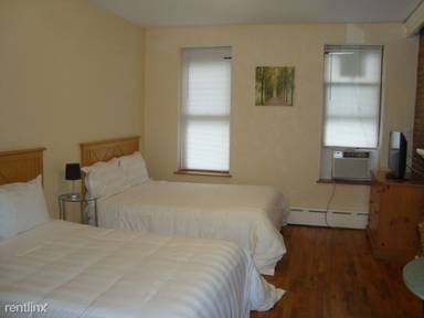 Main picture of 60 E 111th St
