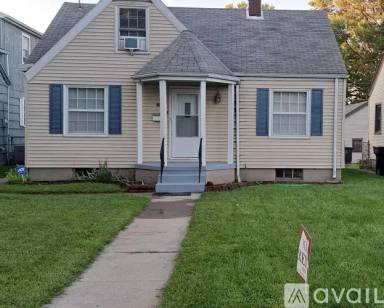 Main picture of 1833 E Donald St