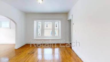 Main picture of 132 Weyl St