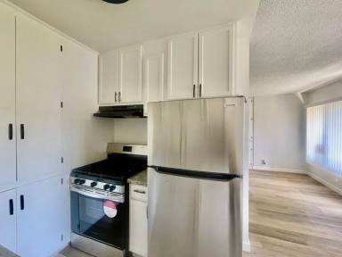 Main picture of 4823 W 17th St