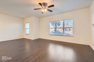 Main picture of 1321 Lake Crest Ln