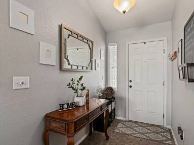 Main picture of 636 Park Edge Cir