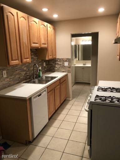 Main picture of 4565 Ramona Ave