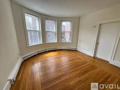 Main picture of 17 Fairbanks St