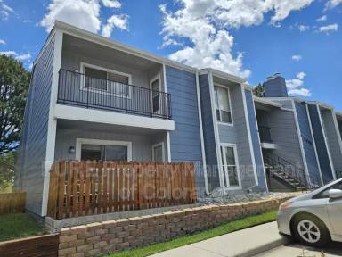 Main picture of 2390 E Fremont Ave