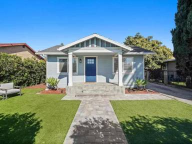 Main picture of 704 Caleb Ln