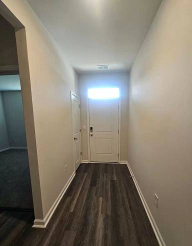 Main picture of 143 Honey Jar Way