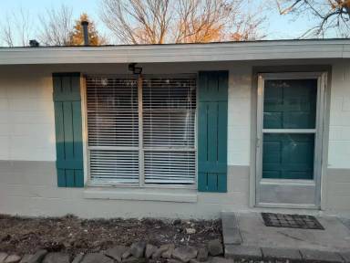 Main picture of 1230 S Dunn Ave