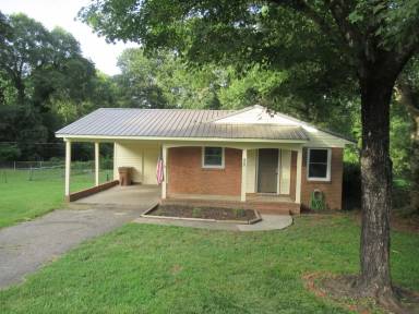 Main picture of 208 Crescent Ct