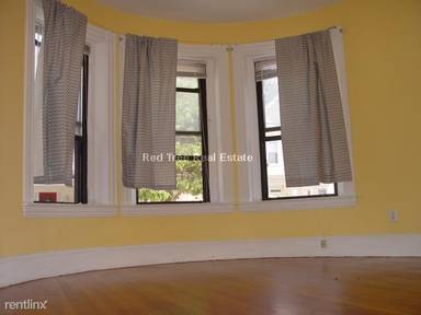 Main picture of 335 Beacon St