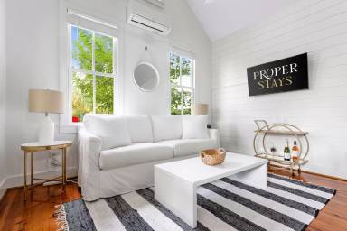 Main picture of 4 Ashe St