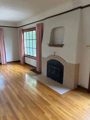 Main picture of 1509 W 16th Ave
