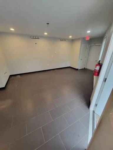 Main picture of 18 E Diamond Ave