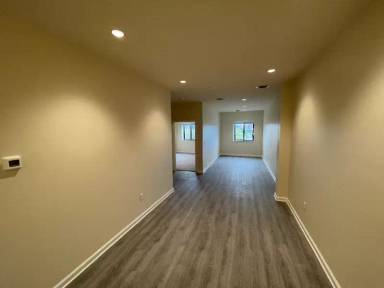 Main picture of 192 Erie Blvd